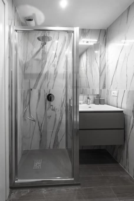 Duomo Space Free Parking - Private Gym- Metro * Mailand